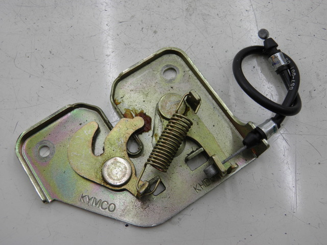 photo de SEAT LOCK SET KYMCO QUANNON NAKED 125 (2010) - Component detail
