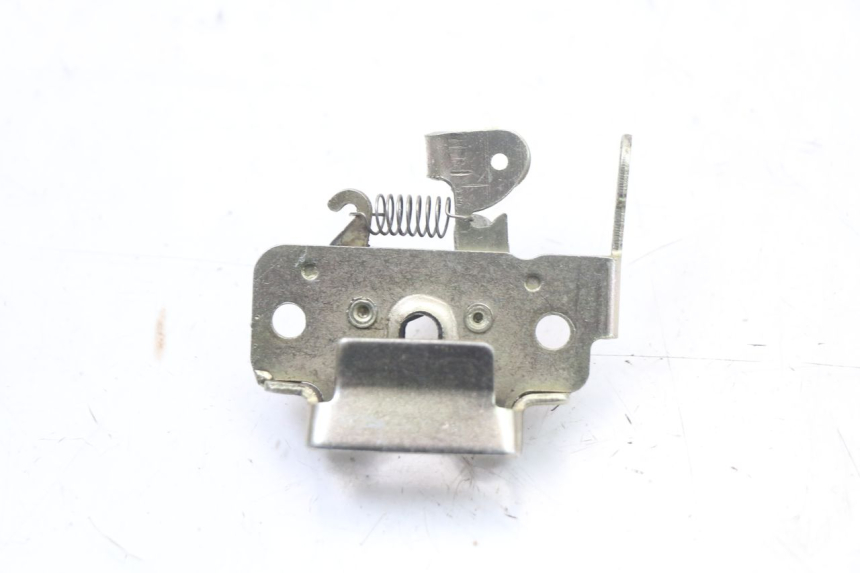 photo de SEAT LOCK SET KYMCO X-TOWN XTOWN 125 (2016 - 2021) - Zoom on usage condition