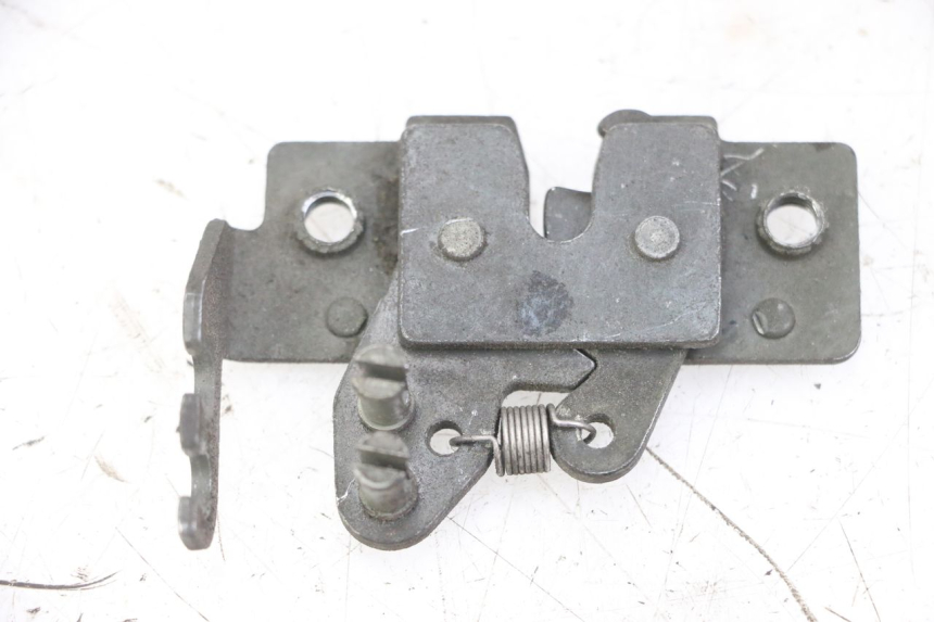 photo de SEAT LOCK SET PIAGGIO MP3 LT 300 (2010 - 2016) - Component detail