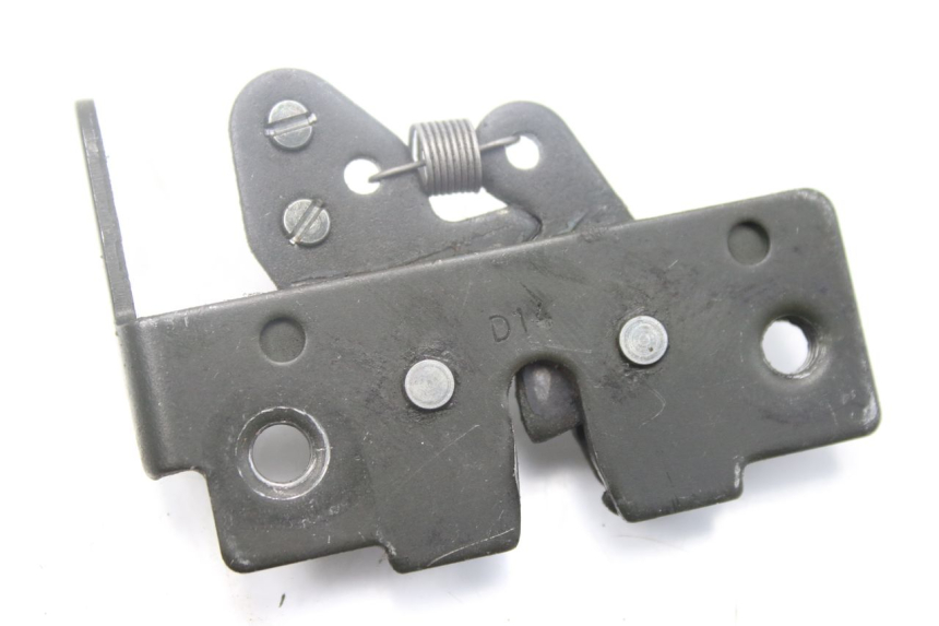 photo de SEAT LOCK PIAGGIO MP3 500 (2014 - 2017) - Zoom on usage condition