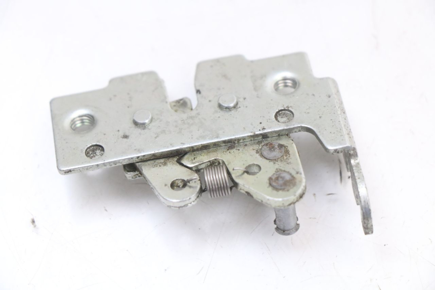 photo de SEAT LOCK PIAGGIO MP3 125 (2006 - 2014) - Zoom on usage condition