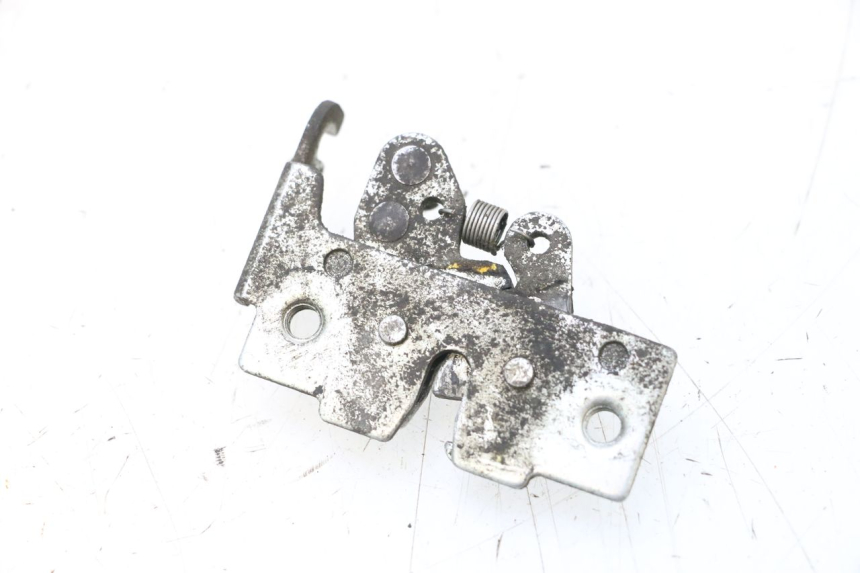 photo de SEAT LOCK SET PIAGGIO MP3 RL 250 (2006 - 2010) - Zoom on usage condition