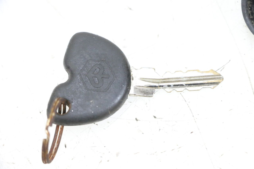 photo de SEAT LOCK SET PIAGGIO NEW TYPHOON 50 (2018 - 2021) - Component detail