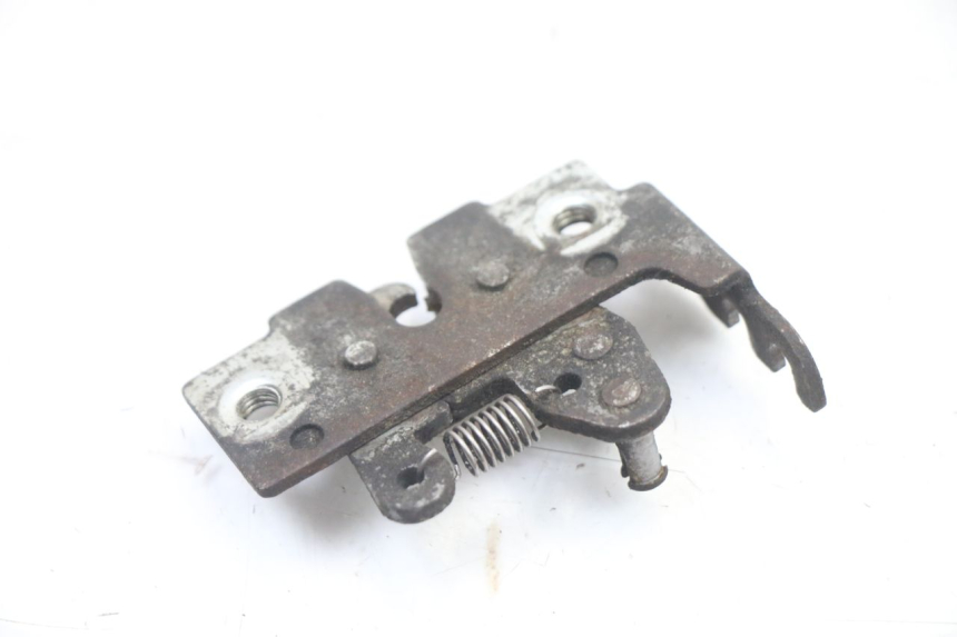 photo de SEAT LOCK PIAGGIO MP3 LT 400 (2007 - 2012) - Alternative perspective