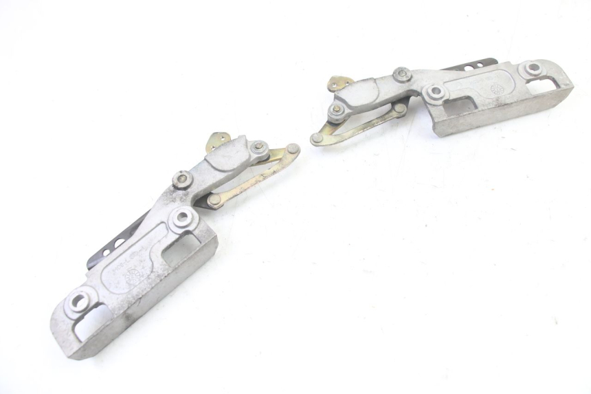 photo de SEAT LOCK SET HONDA ST PAN EUROPEAN 1300 (2002 - 2013) - Technical close-up