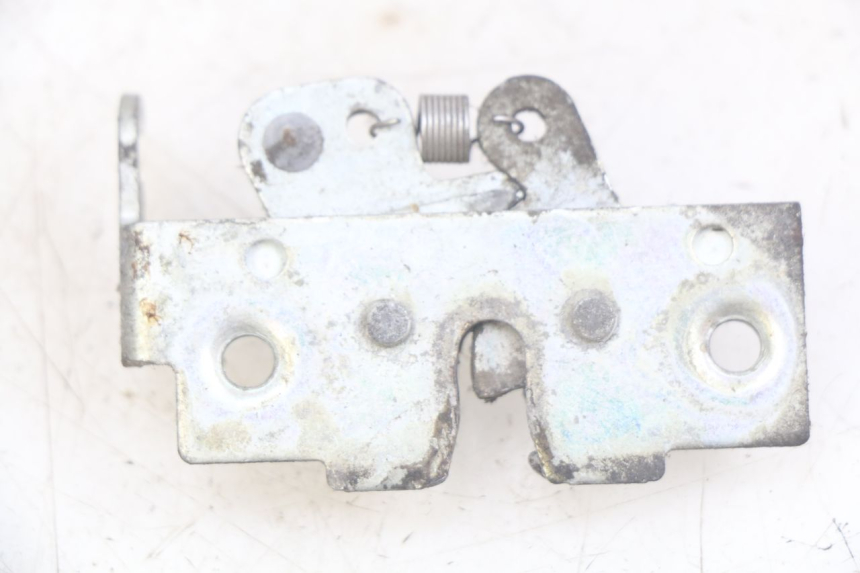 photo de SEAT LOCK YAMAHA XMAX X-MAX 125 (2006 - 2009) - Zoom on usage condition