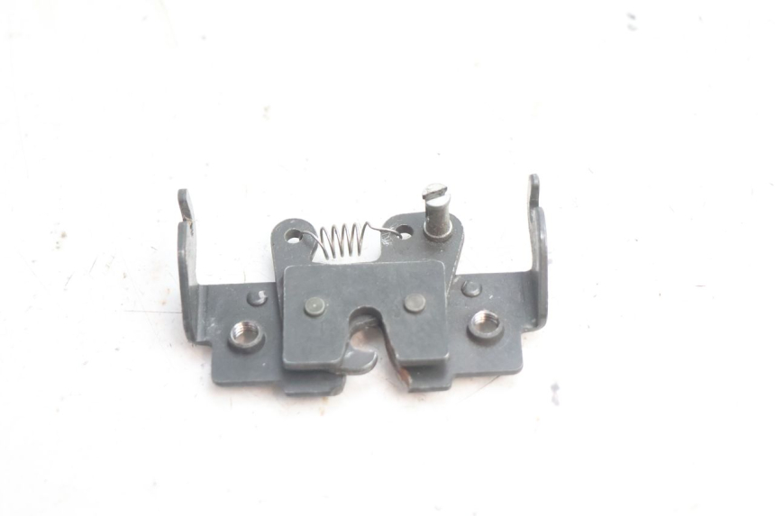 photo de SEAT LOCK SET PIAGGIO X8 STREET 125 (2006 - 2007) - Main view