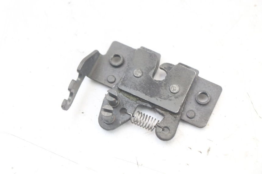 photo de SEAT LOCK PIAGGIO XEVO - X EVO 125 (2007 - 2017) - Component detail