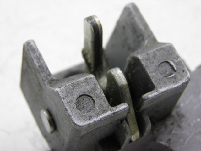 photo de SEAT LOCK SET ZNEN ZN50QT-Q 50 (2010 - 2012) - Zoom on usage condition