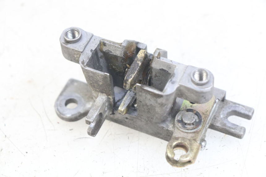 photo de SEAT LOCK KYMCO AGILITY 16+ 4T 50 (2018 - 2023) - Component detail