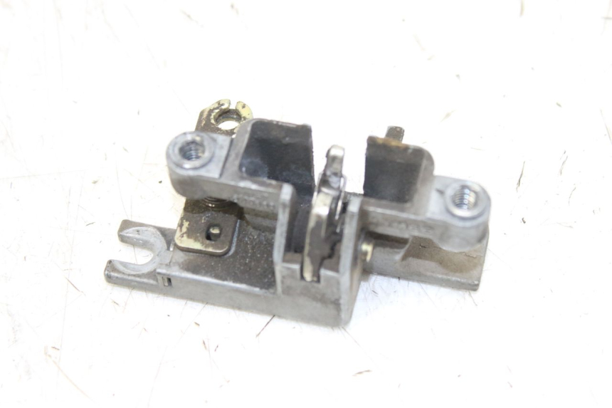 photo de SEAT LOCK KYMCO AGILITY 4T 50 (2005 - 2018) - Zoom on usage condition