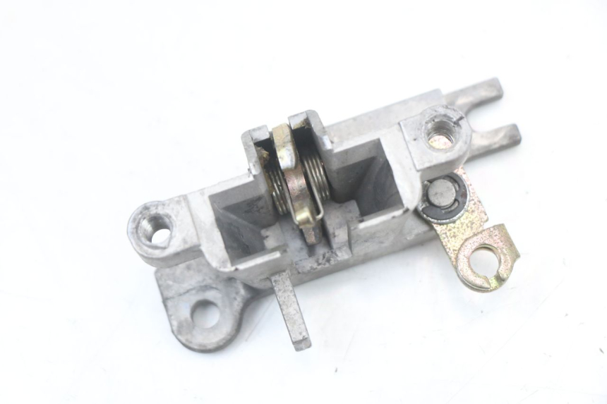 photo de SEAT LOCK KYMCO AGILITY 4T 50 (2018 - 2022) - Zoom on usage condition