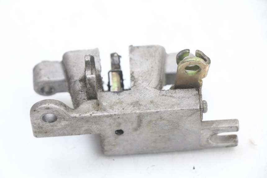 photo de SEAT LOCK SET KYMCO AGILITY CARRY 50 (2011 - 2020) - Alternative perspective