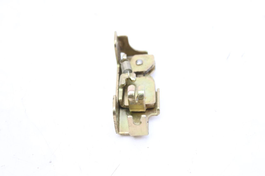 photo de SEAT LOCK KYMCO AGILITY NAKED RENOUVO 4T 50 (2018 - 2020) - Zoom on usage condition