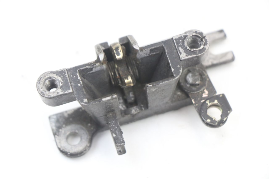 photo de SEAT LOCK SET KYMCO AGILITY PREMIUM 50 (2007 - 2010) - Zoom on usage condition