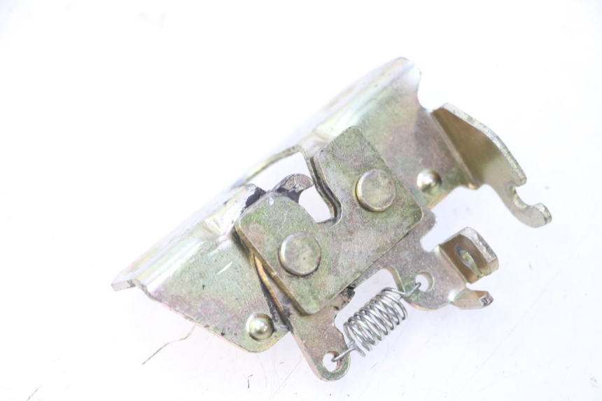 photo de SEAT LOCK SET MASH BIBOP 2.0 50 (2021 - 2026) - Zoom on usage condition