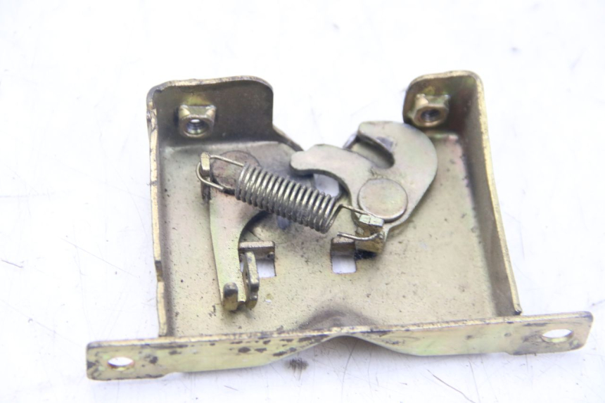 photo de SEAT LOCK PGO BIG MAX 50 (2001 - 2009) - Alternative perspective