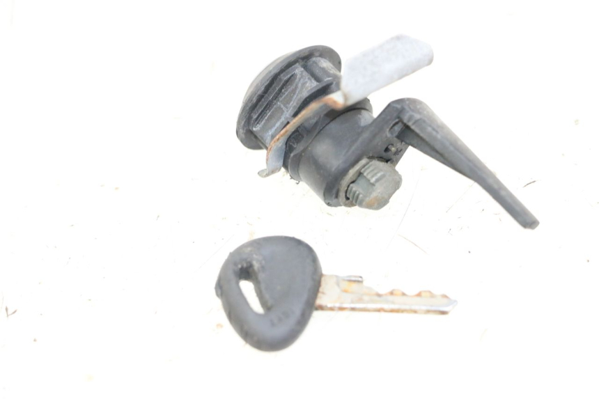 photo de SEAT LOCK PEUGEOT BUXY 50 (1993 - 1998) - Zoom on usage condition