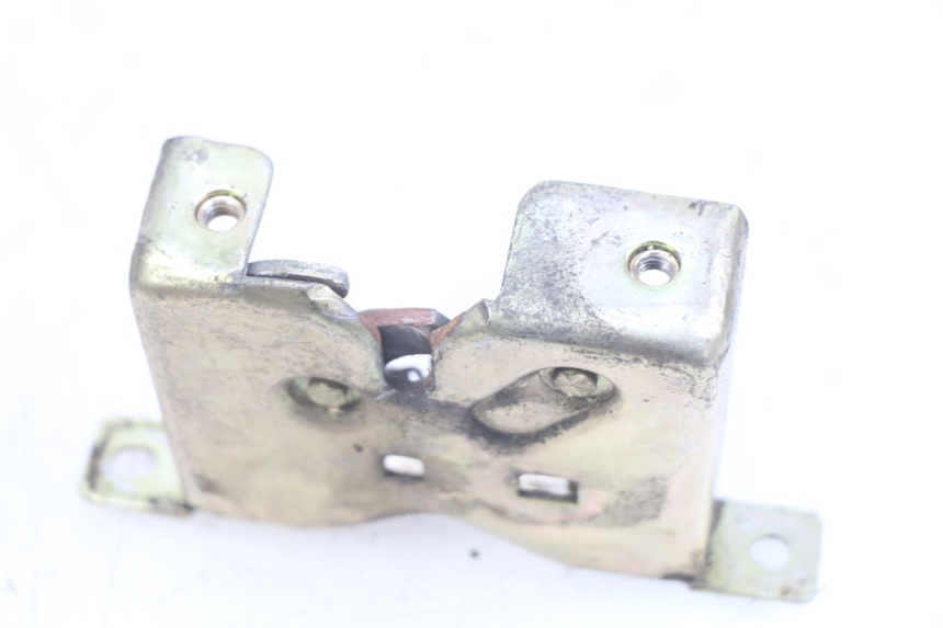 photo de SEAT LOCK TGB CITY 2 50 (2009 - 2013) - Zoom on usage condition