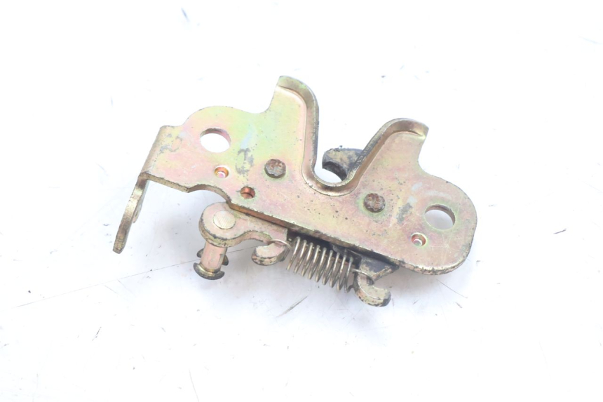 photo de SEAT LOCK PEUGEOT CITYSTAR 2T 50 (2018 - 2021) - Alternative perspective