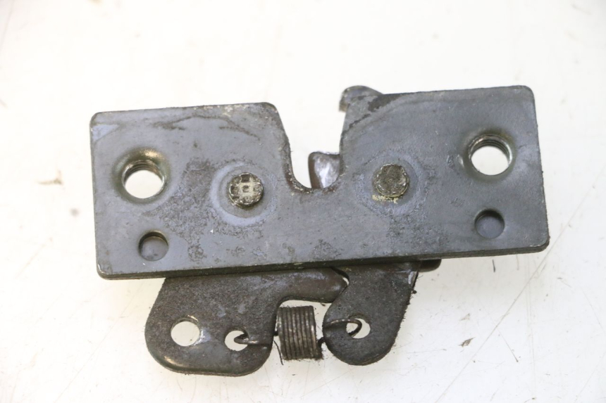 photo de SEAT LOCK PEUGEOT ELYSTAR 50 (2002 - 2014) - Zoom on usage condition