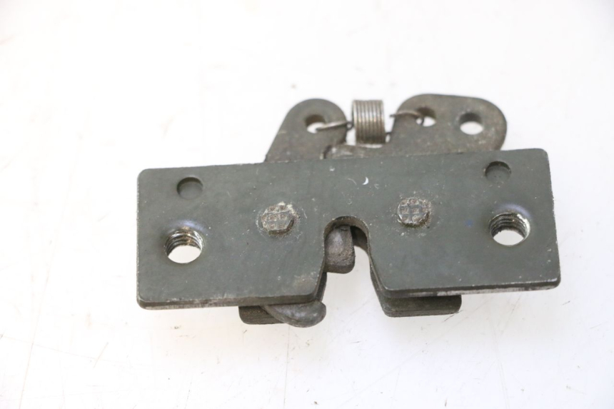 photo de SEAT LOCK PEUGEOT ELYSTAR 50 (2002 - 2014) - Zoom on usage condition
