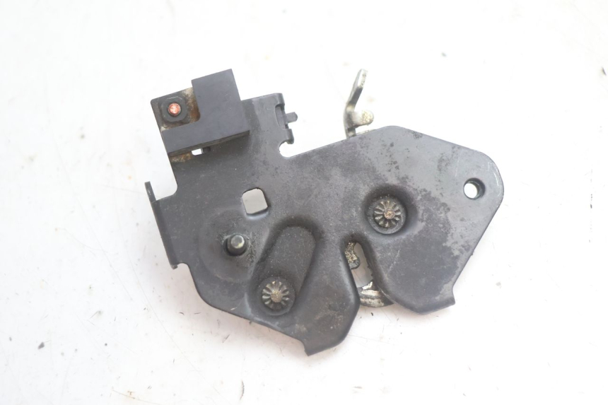 photo de SEAT LOCK SET HONDA FJS SILVER WING SILVERWING 400 (2005 - 2008) - Alternative perspective