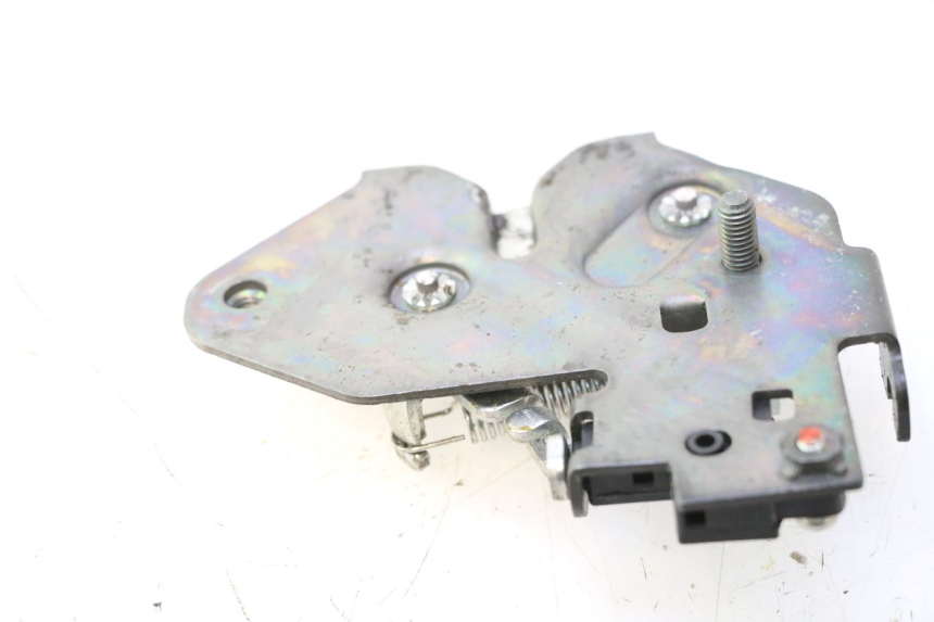 photo de SEAT LOCK SET HONDA FJS SILVER WING SILVERWING 400 (2005 - 2008) - Alternative perspective
