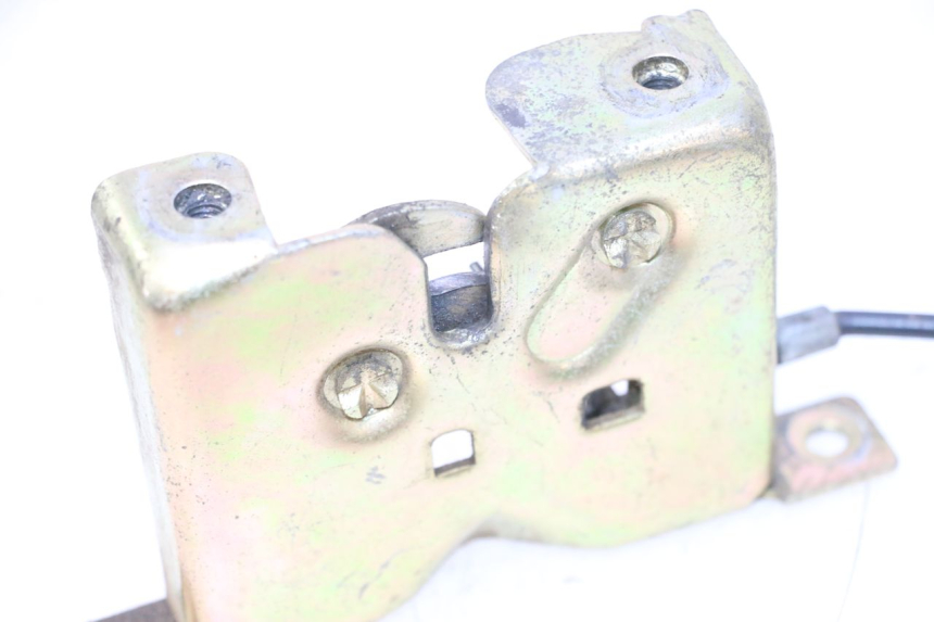 photo de SEAT LOCK SET KEEWAY FOCUS 50 (2006 - 2009) - Zoom on usage condition