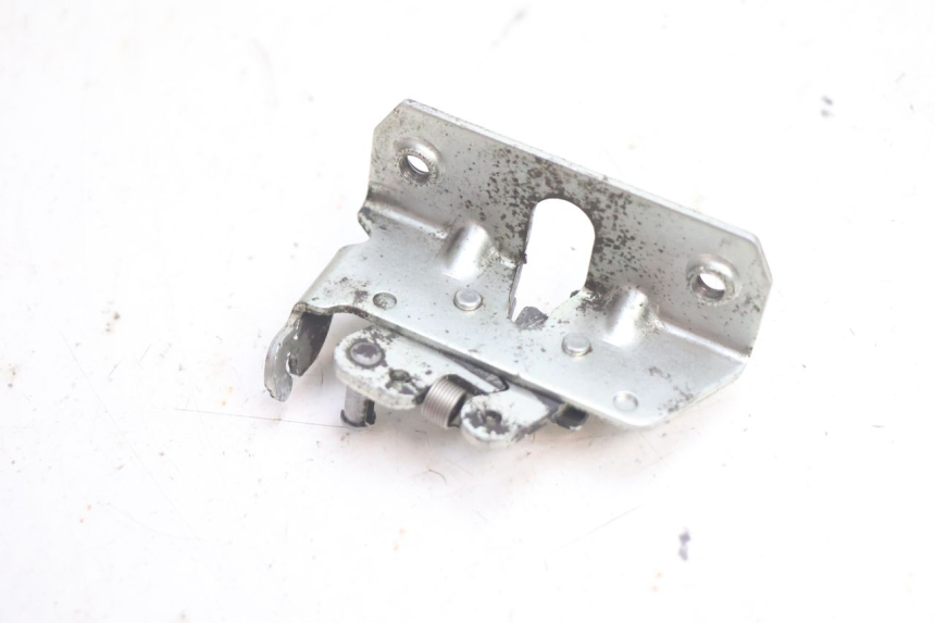 photo de SEAT LOCK SET GILERA GP 800 (2007 - 2013) - Surface and material condition