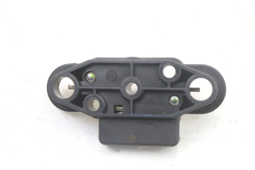 photo de SEAT LOCK SUZUKI GSF S BANDIT 600 (2000 - 2004) - Zoom on usage condition