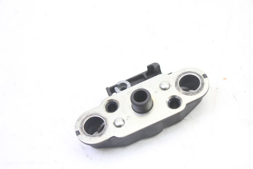 photo de SEAT LOCK SET SUZUKI GSR 750 (2011 - 2017) - Component detail