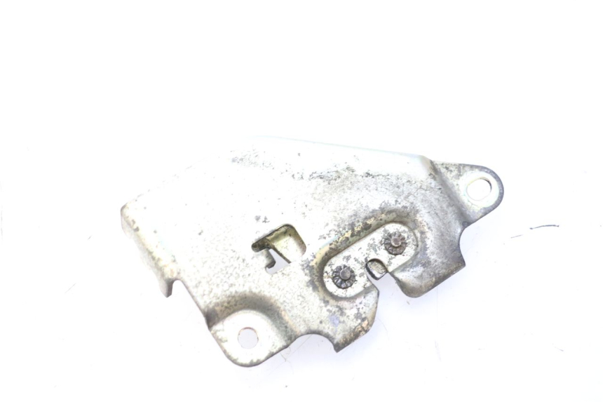 photo de SEAT LOCK SET SYM GTS EVO 125 (2009 - 2013) - Zoom on usage condition