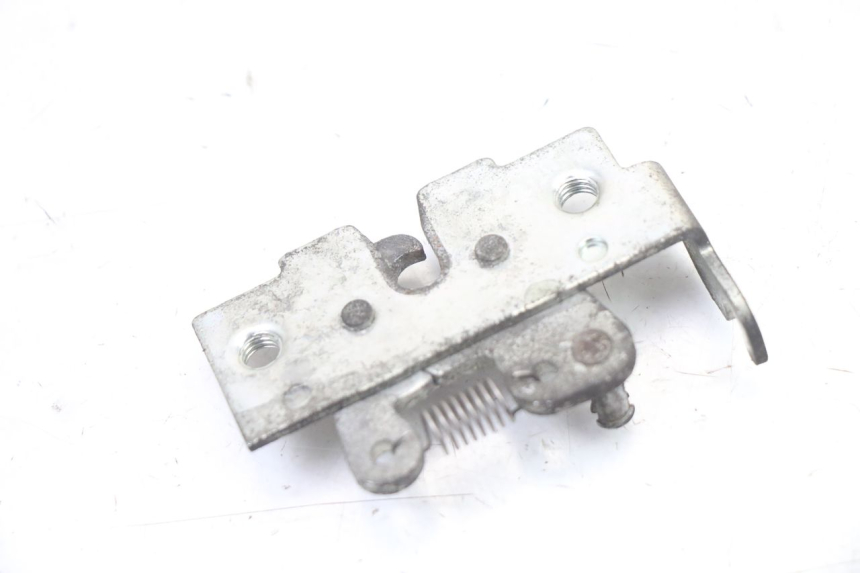 photo de SEAT LOCK SET HONDA FES S-WING SWING ABS 125 (2007 - 2015) - Alternative perspective