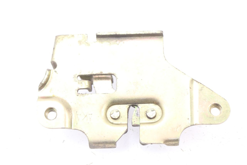 photo de SEAT LOCK SET SYM JET 4 50 (2010 - 2014) - Zoom on usage condition