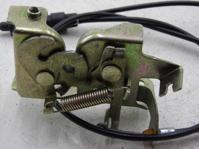 photo de SEAT LOCK SET JM MOTOR S-MAX 125 (2010 - 2014) - Technical close-up