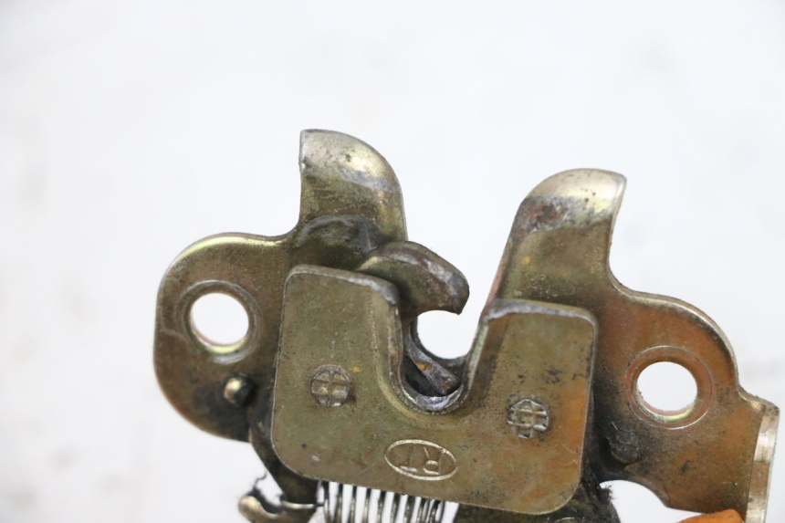 photo de SEAT LOCK PEUGEOT KISBEE 4T 50 (2010 - 2017) - Component detail