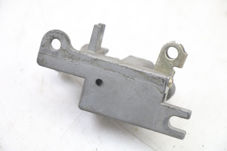 photo de SEAT LOCK SET KYMCO PEOPLE S 125 (2000 - 2008) - Alternative perspective