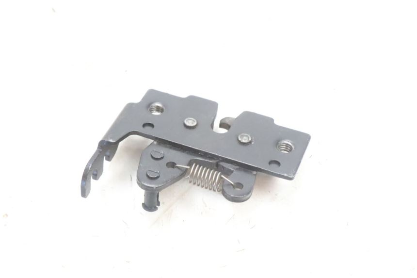 photo de SEAT LOCK SET PIAGGIO LIBERTY IGET 4T 50 (2021 - 2025) - Alternative perspective