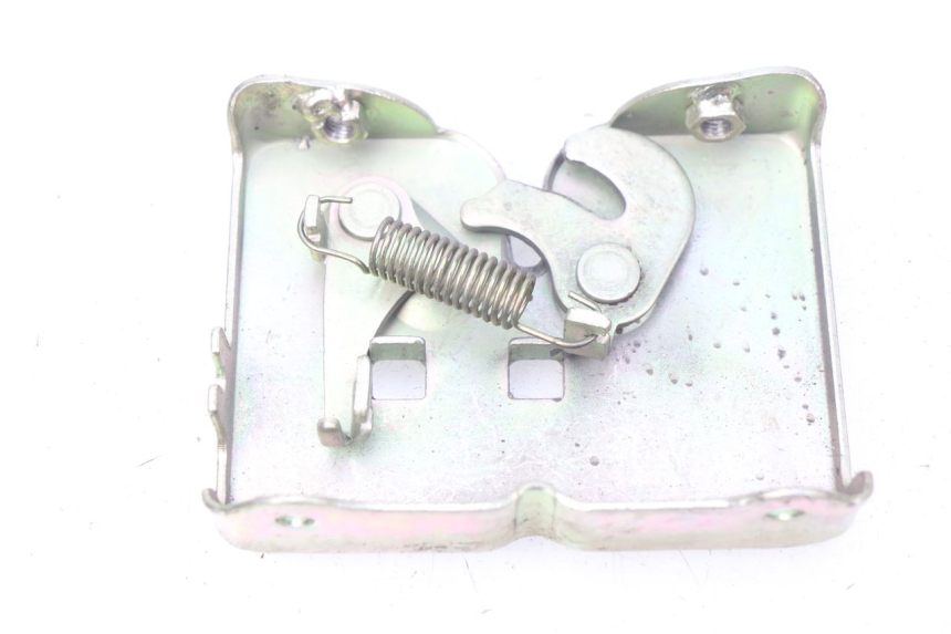 photo de SEAT LOCK SET EUROCKA MATADOR 4T 50 (2010 - 2016) - Zoom on usage condition