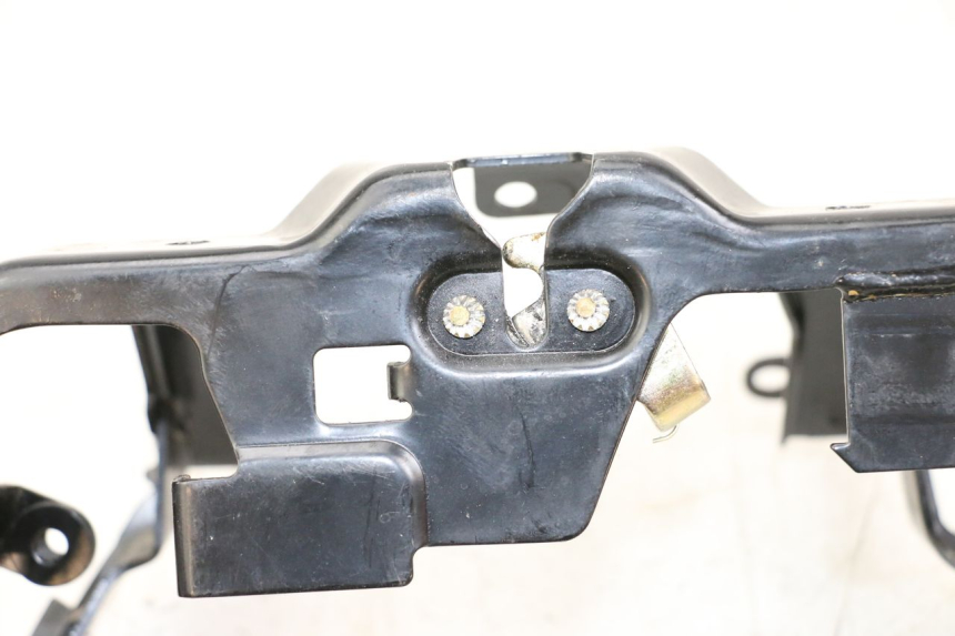 photo de SEAT LOCK SYM MIO 50 (2011 - 2017) - Zoom on usage condition