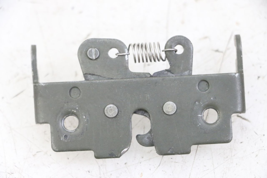 photo de SEAT LOCK SET PIAGGIO MP3 LT 300 (2010 - 2016) - Zoom on usage condition