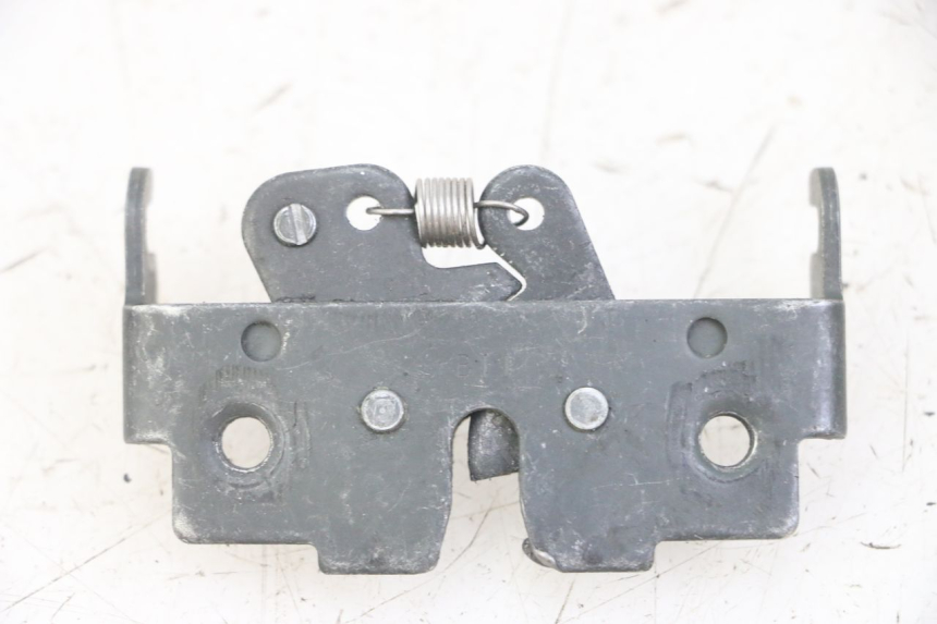 photo de SEAT LOCK PIAGGIO MP3 LT 300 (2010 - 2016) - Zoom on usage condition