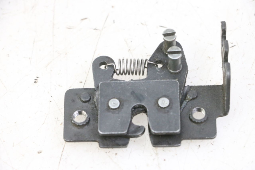 photo de SEAT LOCK SET PIAGGIO MP3 500 (2014 - 2017) - Zoom on usage condition