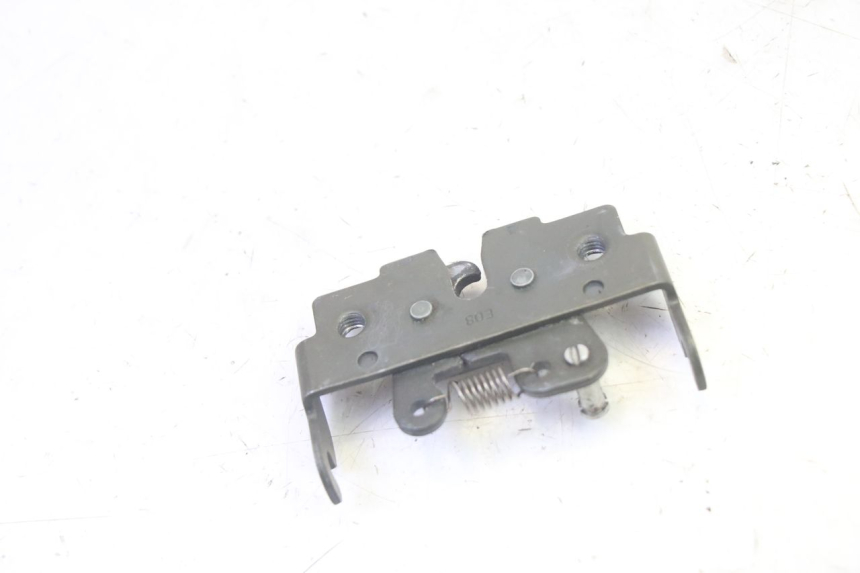 photo de SEAT LOCK SET PIAGGIO MP3 RL 250 (2006 - 2010) - Alternative perspective