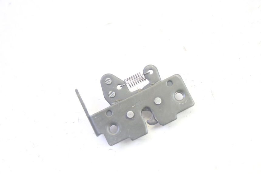 photo de SEAT LOCK SET PIAGGIO MP3 500 (2016 - 2018) - Zoom on usage condition