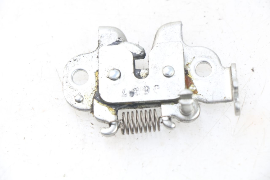 photo de SEAT LOCK SET MBK MW TRYPTIK 125 (2017 - 2022) - Alternative perspective