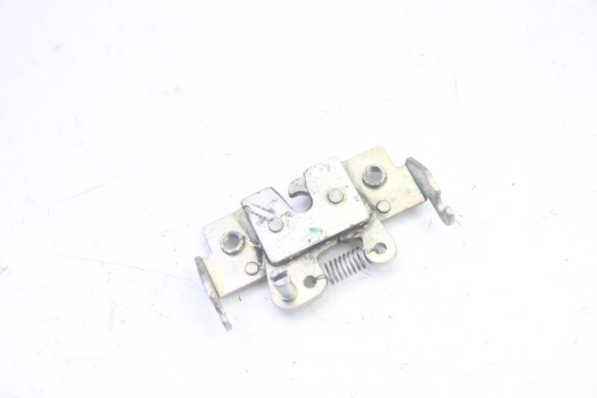 photo de SEAT LOCK YAMAHA NEOS NEO'S 4T 50 (2008 - 2016) - Component detail