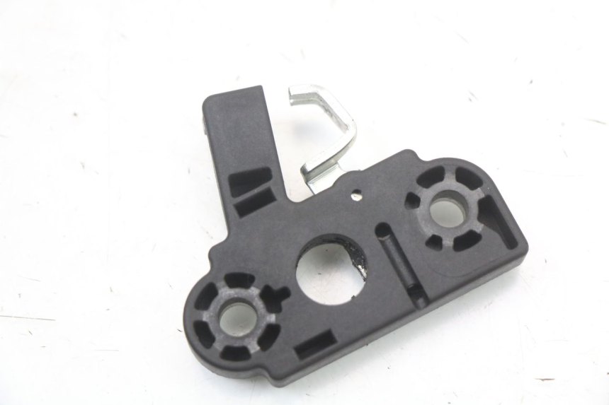 photo de SEAT LOCK SET MOTO GUZZI NORGE 8V GT 1200 (2011 - 2016) - Component detail