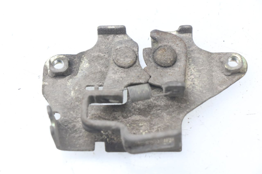 photo de SEAT LOCK SET SYM ORBIT 2 4T 50 (2008 - 2017) - Zoom on usage condition